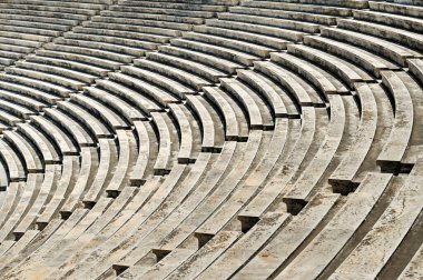 Atina, Yunanistan - 27 Mayıs 2022: Atina 'daki tarihi Olimpiyat Stadyumu' nun oturmasıyla şekillendi