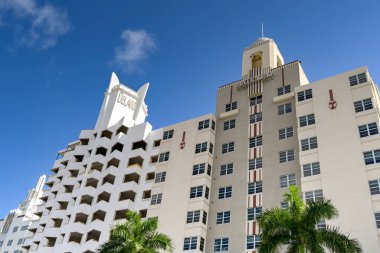 Miami, Florida, ABD - 3 Aralık 2023: Miami South Beach 'teki Delano Hotel ve National Hotel' in dış görünüşü