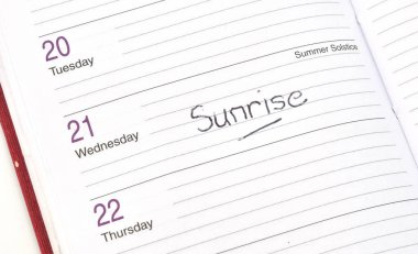 Haziran 'da İngiltere' de yaz gündönümü tarihi üzerinde 