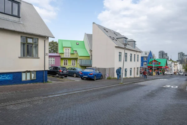 Reykjavik Islandia Września 2023 Scena Uliczna Pod Słonecznym Jesiennym Chmurnym — Zdjęcie stockowe