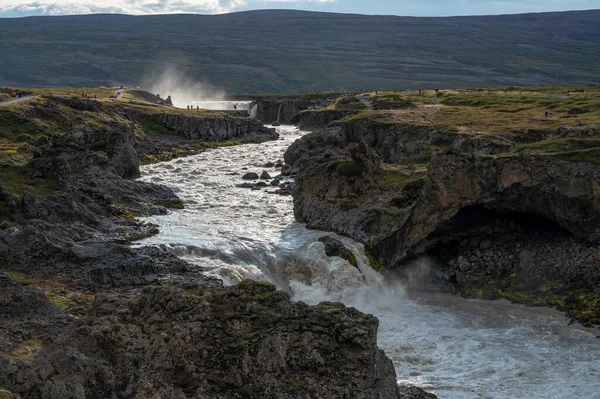 Водопад Годафосс Река Скальфандафльот Севере Исландии Солнечным Осенним Облаком — стоковое фото
