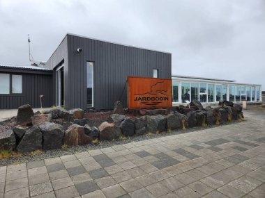 Myvatn, İzlanda - 9 Eylül 2023 - Myvatn Jeotermal Bölgesi 'nde Myvatn Doğa Hamamları.