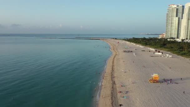 Flygvideo Från Miami Beach Florida Klar Solig Sommarmorgon Vid Soluppgången — Stockvideo