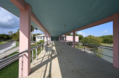 Guy Bradley Everglades Ulusal Parkı Flamingo 'daki Ziyaretçi Merkezi, güneşli Mart öğleden sonra.