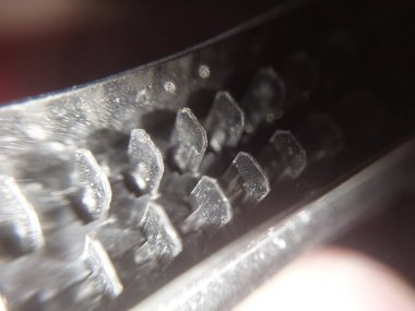 Akım ve bilgi transferi için elektrik bilgisayar kabloları