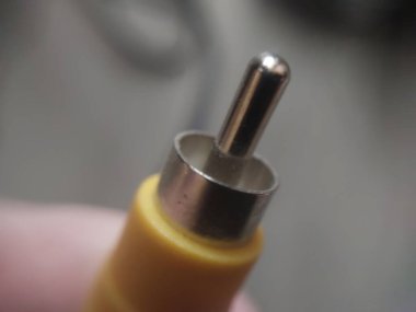 Akım ve bilgi transferi için elektrik bilgisayar kabloları