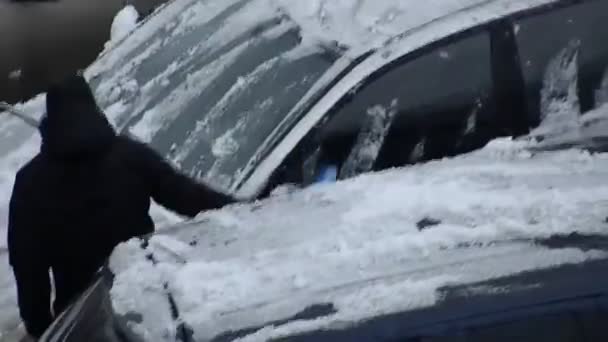 Escovar Carro Neve Inverno — Vídeo de Stock