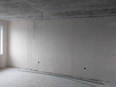 Yeni binadaki bir dairenin yenilenmesi