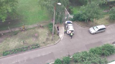 KYIV, UKRAINE - 14 Temmuz 2023: Polis bir adamı gözaltına aldı