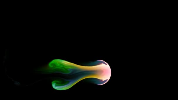 多色の明るい塗料は光沢のある液体で動きます 動く流動体 ビジュアル イリュージョン 催眠術のためのサイケデリック抽象化 — ストック動画