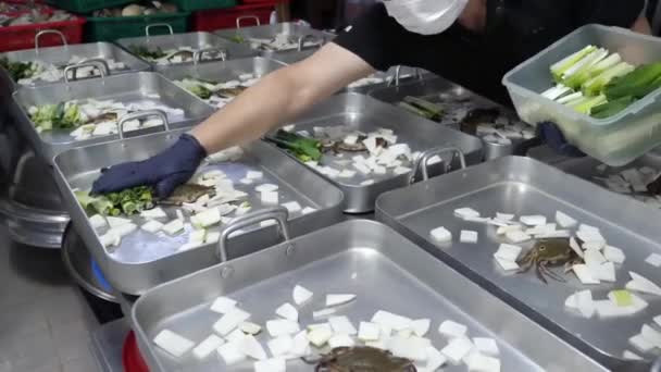 Sumptuous Seafood Delight Fresh Greens Prozkoumejte Kulinářské Umění Vytvořit Luxusní — Stock video