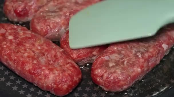 Processo Frittura Costolette Carne Macinata Sotto Forma Spiedini Lula Serviti — Video Stock