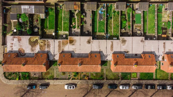 从上往下看荷兰房屋的后院景观 — 图库照片