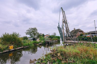 Hollanda Kırsal Sahnesi, Kanal Üzerinde Yol ve Köprü