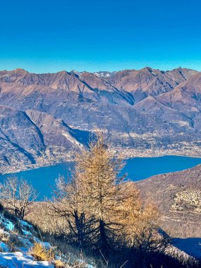 Güzel göl manzarası