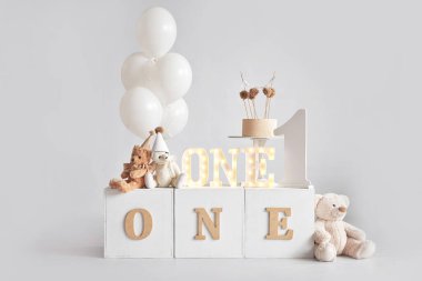 Bir yıllık parti dekoru. Mutlu yıllar..