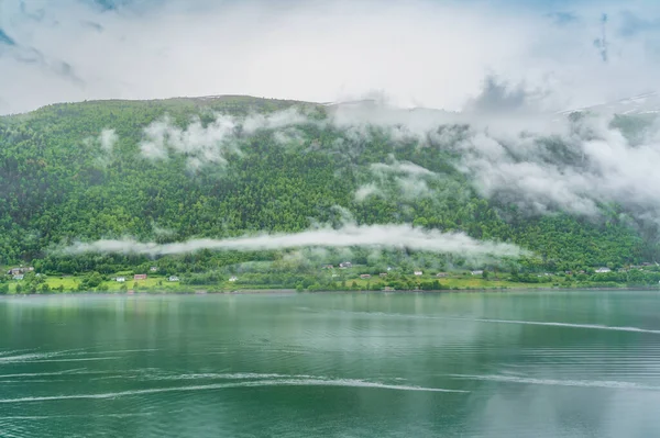 Fiordes Noruega Dia Nublado — Fotografia de Stock