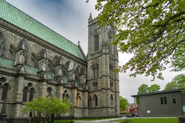 Den Imponerande Gotiska Katedralen Nidarosdom Trondheim Norge Stockbild