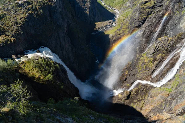 Vackert Vattenfall Voringsfossen Norge Royaltyfria Stockbilder