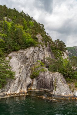 Stavanger yakınlarındaki güzel Norveç fiyortları