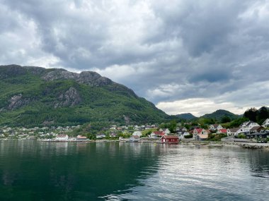 Stavanger yakınlarındaki güzel Norveç fiyortları