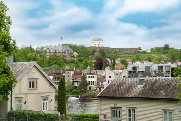 Hus Och Backe Trondheim Norge — Stockfoto