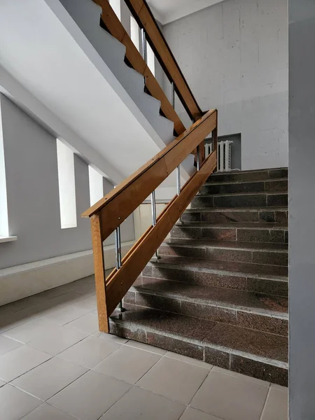 Лестница Интерьер Лестницы Шаги Верхним Этажам — стоковое фото