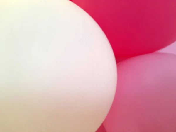 Balonlar Beyaz Pembe Balonlar Tebrik Kartı Balonların Şenlikli Arka Planı — Stok fotoğraf