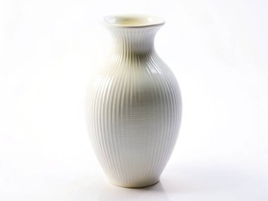 Beyaz vazo. Beyaz arka planda beyaz porselen sürahi