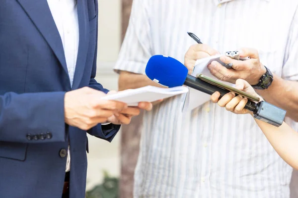 Reporter News Press Conference Holding Microphone — Stock Photo, Image
