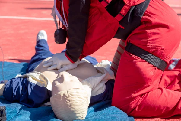Cpr Cardiopulmonary Resuscitation First Aid Training — Stock Photo, Image