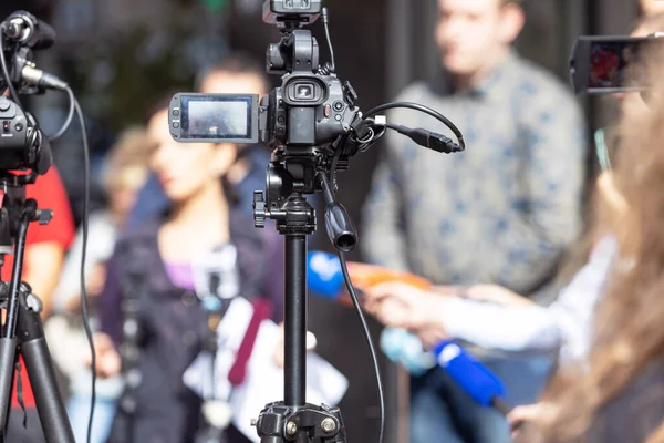 Filmen Van Media Persconferentie Met Een Videocamera — Stockfoto