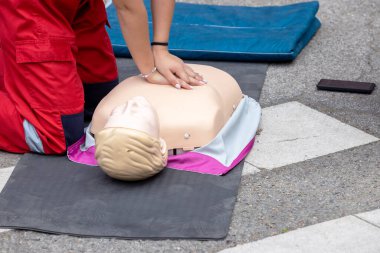 CPR ve ilk yardım eğitimi
