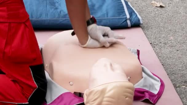 Kardiopulmonální Resuscitace První Pomoc — Stock video