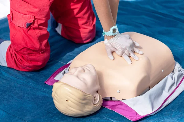 CPR - Cardiopulmonary resuscitation and first aid course