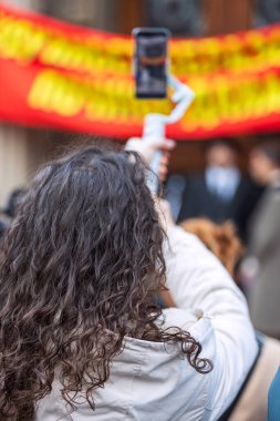 Medya etkinliğinde akıllı telefon kullanmak. Vatandaş ya da mobil gazetecilik.