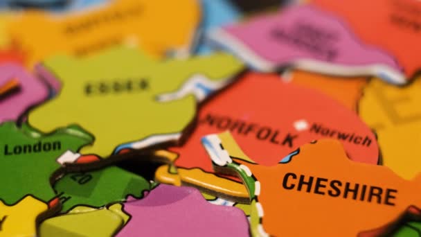 Great Britain Map Puzzle Blocks English Cities Close Video Background — Αρχείο Βίντεο