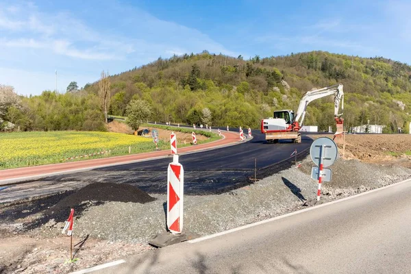 Bagr Sobre Construção Uma Nova Estrada República Checa Obras Construção — Fotografia de Stock