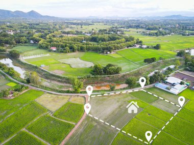 Ev havası manzarası için arazi, toplu arazi, toplu konut geliştirme için toplu konut yerleşim yeri satın alma ya da yatırım evi şehrin banliyösünü genişletiyor