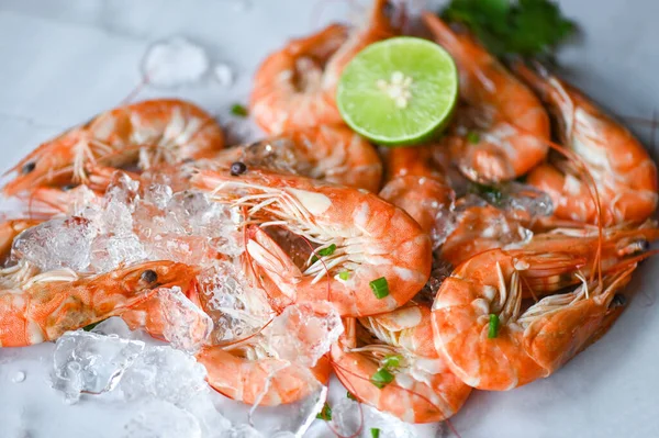 Shrimp Seafood Plate Wooden Background Dining Table Food Fresh Shrimps — Stock Photo, Image