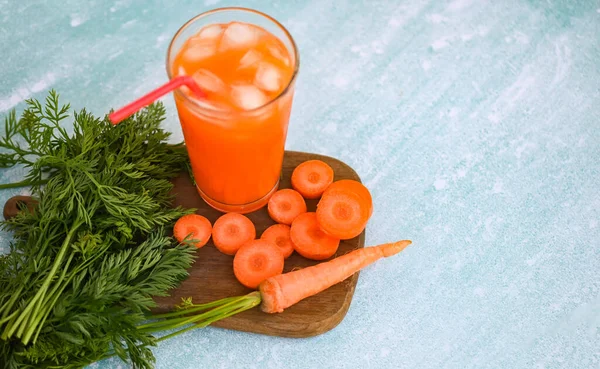 Carrot Juice Wooden Table Background Fresh Sweet Carrot Slices Cooking — Zdjęcie stockowe