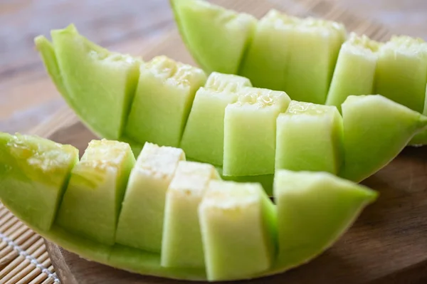 Cantaloupe Melon Piring Kayu Cantaloupe Thai Slice Fruit Health Green — Stok Foto