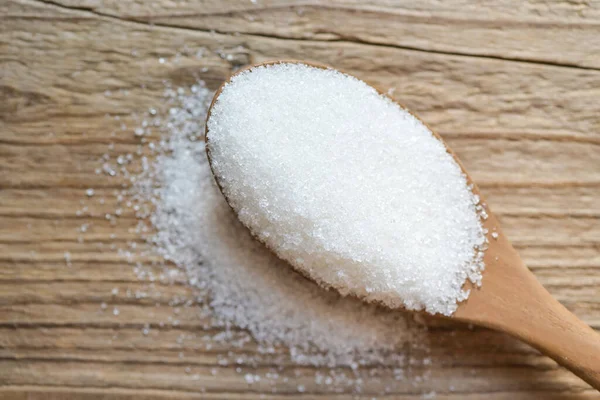 Zucker Auf Holzlöffelgrund Weißer Zucker Für Lebensmittel Und Süßigkeiten Dessert — Stockfoto