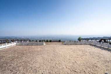 Fuxi Dağı 'nın tepesi, Henan Eyaleti, Çin