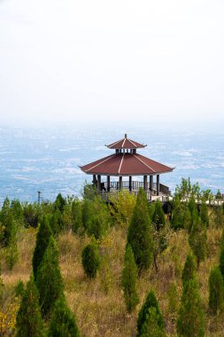 Fuxi Dağı manzaralı bir yer, Henan Eyaleti, Çin
