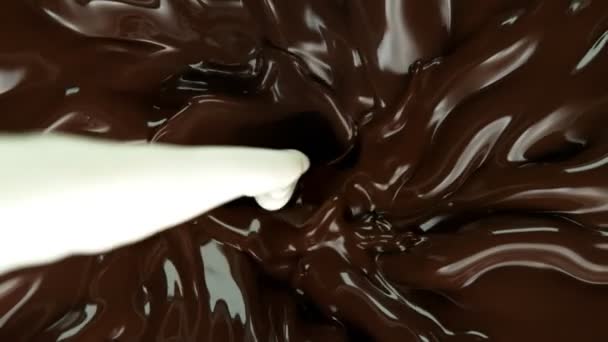 Super Slow Motion Shot Verter Leche Vórtice Chocolate 1000 Fps — Vídeos de Stock