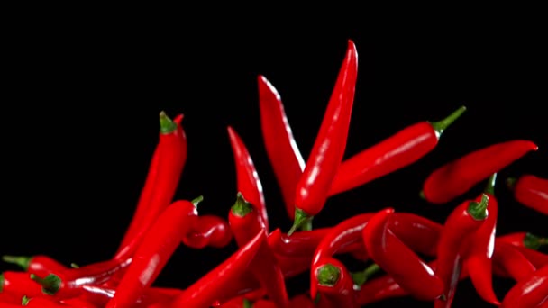 Super Slow Motion Shot Flying Red Chilli Peppers 1000Fps Filmado — Vídeo de Stock