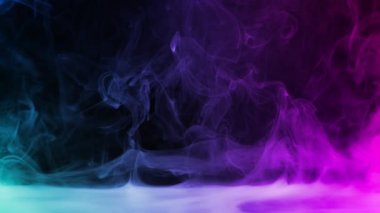 Slow Motion shot of Modern Neon Smoke Abstract Background, 1000fps 'de. 4K Çözünürlükte Yüksek Hız Sinema Kamerası ile Çekim.