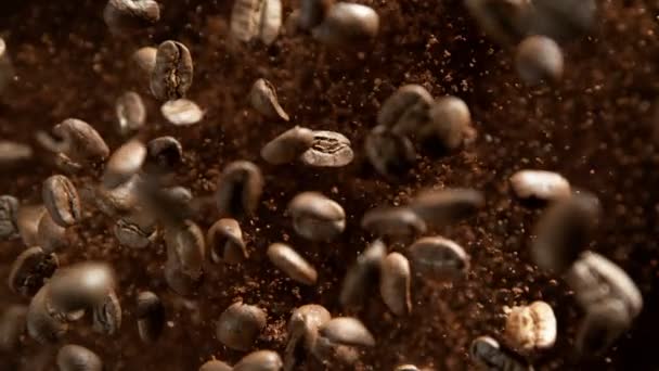 Super Slow Motion Shot Ground Coffee Fresh Beans Explosion Camera — Wideo stockowe
