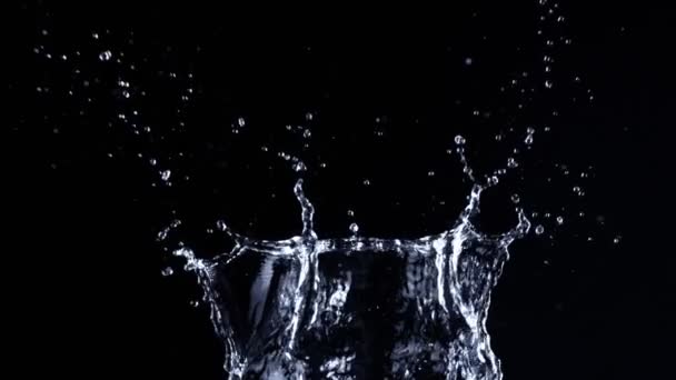 Super Slow Motion Shot Water Splash Izolowany Czarnym Tle Prędkością — Wideo stockowe